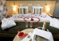 /album/obrazky/romantic-room2-jpg/